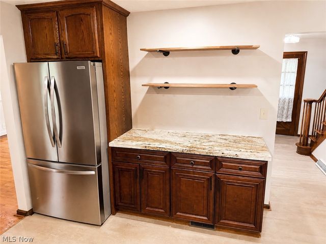 707 Oakridge Drive, Boardman, OH 44512