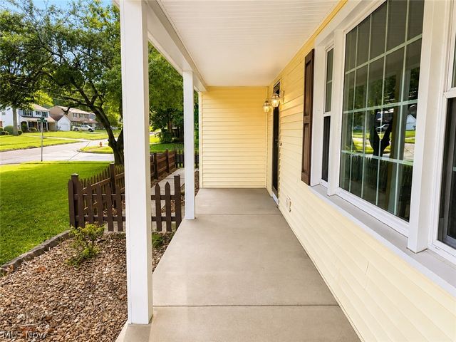 707 Oakridge Drive, Boardman, OH 44512