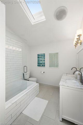 6896 Colony Drive, West Bloomfield Charter Township, MI 48323