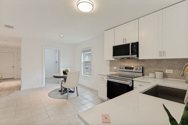 8828 Valley River Drive, Fort Worth, TX 76244