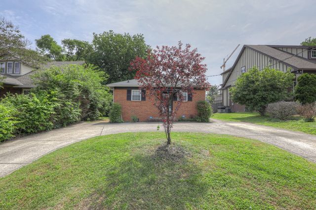 1714B Villa Pl, Nashville, TN 37212