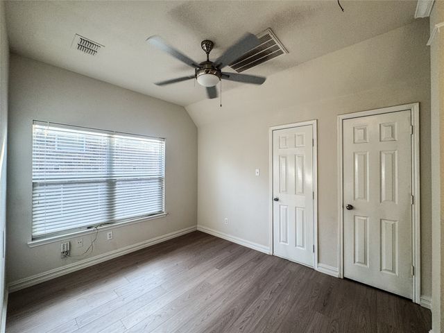 403 Rock Rose Drive, Duncanville, TX 75137