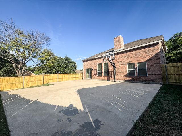 403 Rock Rose Drive, Duncanville, TX 75137