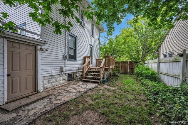 128 Fox Street, Lapeer, MI 48446
