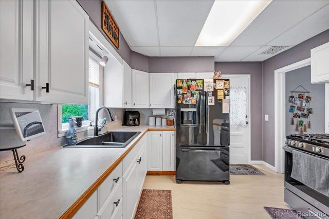128 Fox Street, Lapeer, MI 48446