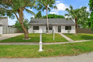 20620 SW 120th Pl, Miami, FL 33177