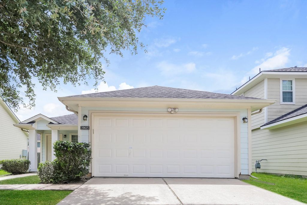 19615 Plantation Tree Court, Katy, TX 77449