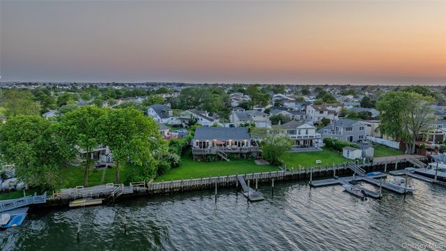 49 Ann Drive E, Freeport, NY 11520