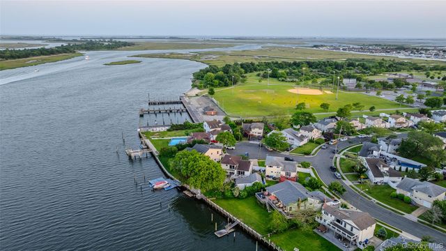 49 Ann Drive E, Freeport, NY 11520