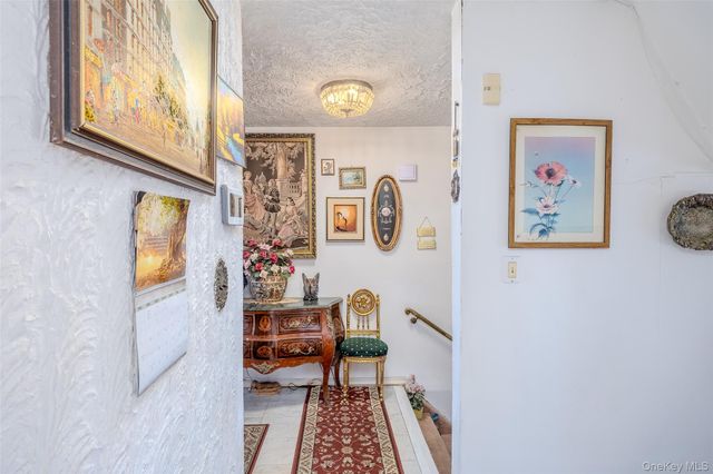 49 Ann Drive E, Freeport, NY 11520