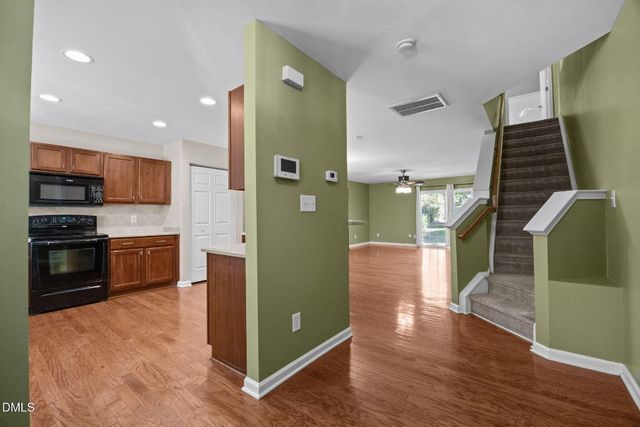 8857 Thornton Town Place, Raleigh, NC 27616