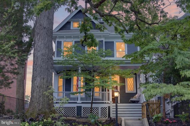 1870 NEWTON ST NW, Washington, DC 20010