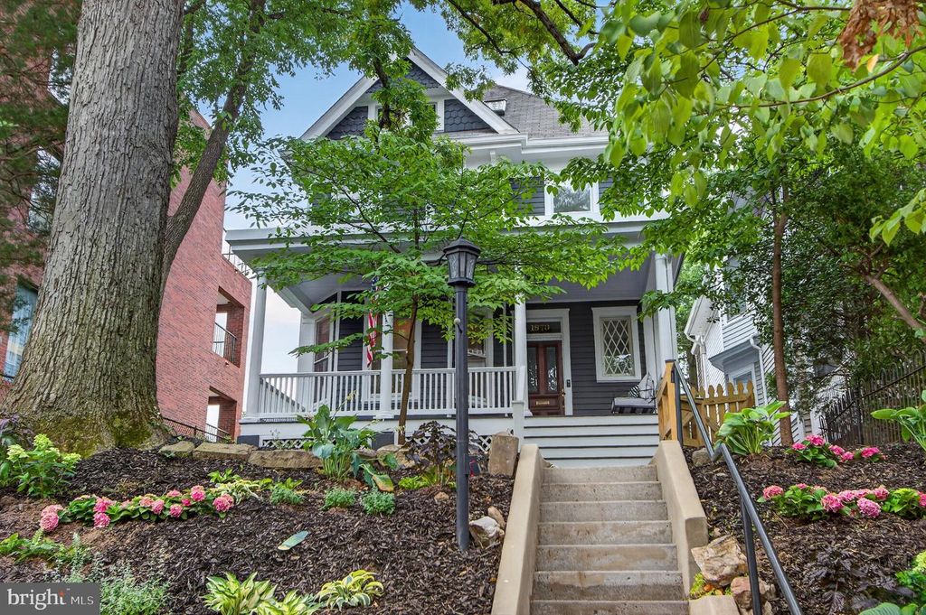 1870 NEWTON ST NW, Washington, DC 20010
