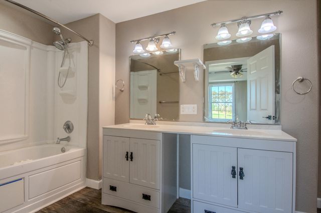 5622 HERITAGE HIGHWAY, Jefferson City, MO 65109