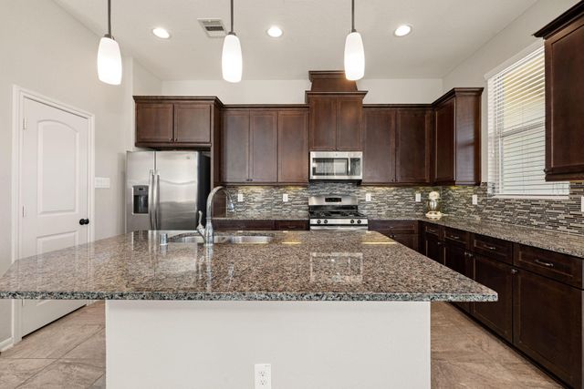 12150 La Strada Street, Richmond, TX 77406