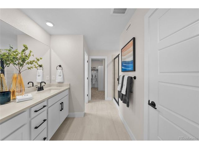 9034 Quartz Ct, Arvada, CO 80007