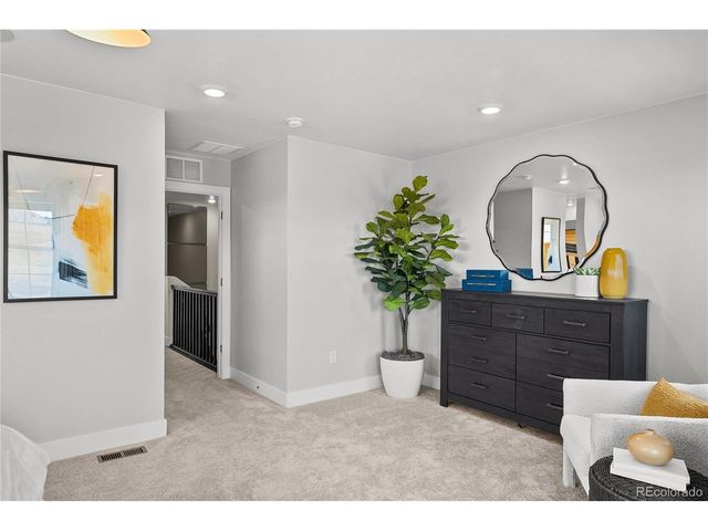 9034 Quartz Ct, Arvada, CO 80007