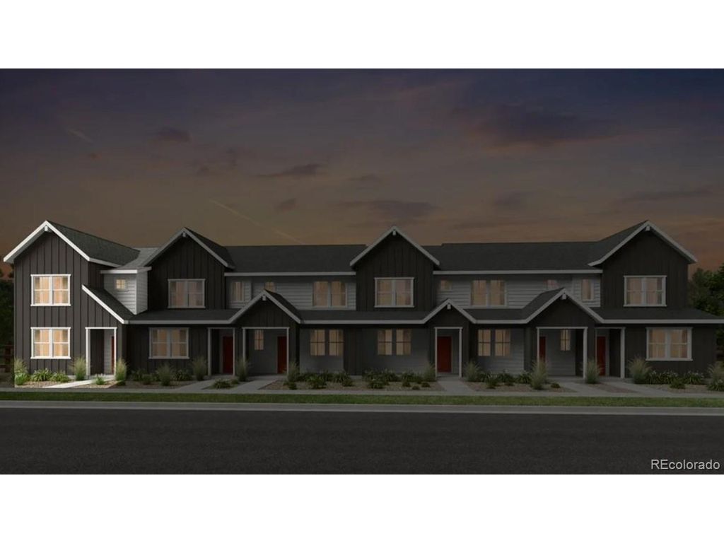 9034 Quartz Ct, Arvada, CO 80007