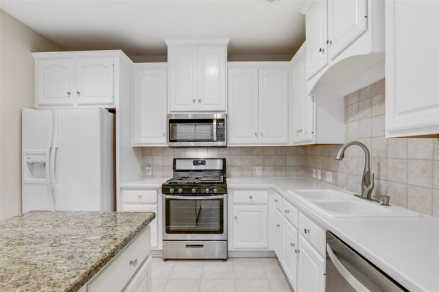 1007 W Bluff Street, Fort Worth, TX 76102