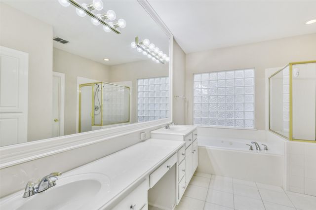 1007 W Bluff Street, Fort Worth, TX 76102