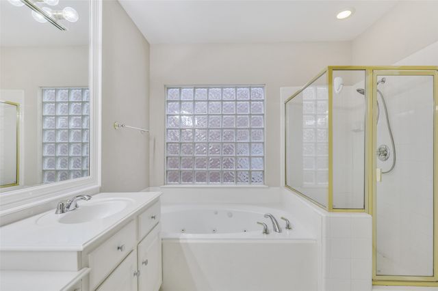 1007 W Bluff Street, Fort Worth, TX 76102
