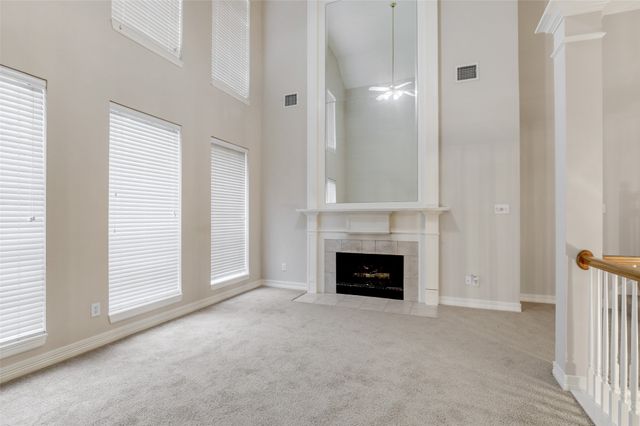 1007 W Bluff Street, Fort Worth, TX 76102
