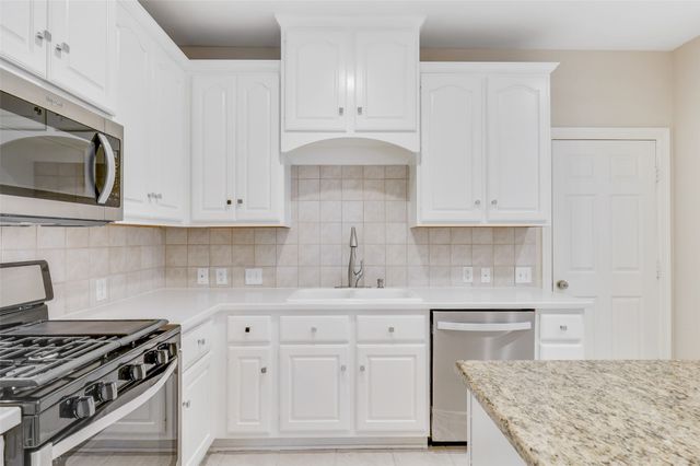 1007 W Bluff Street, Fort Worth, TX 76102