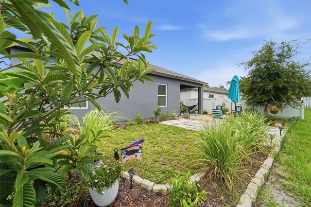 1525 PLAYWRIGHT DRIVE, Deland, FL 32720