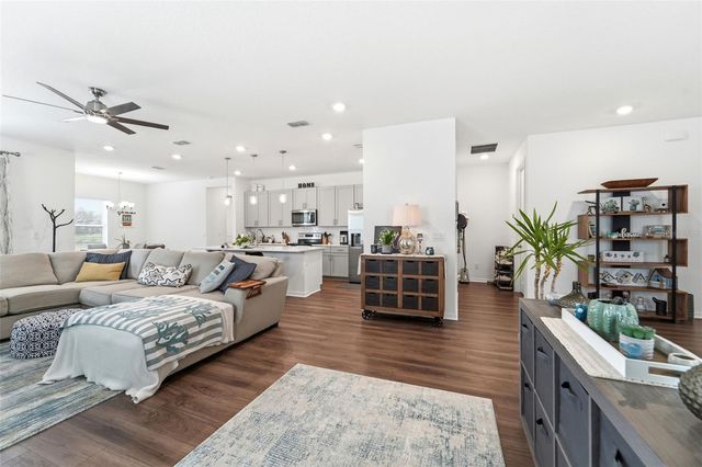 1525 PLAYWRIGHT DRIVE, Deland, FL 32720