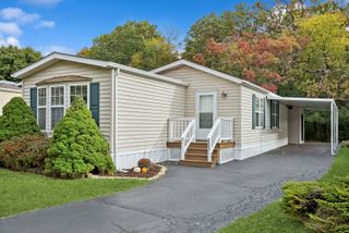 903 Crookedstick Court, Crystal Lake, IL 60014