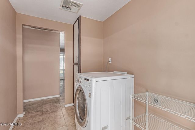 120 N VAL VISTA Drive 113, Mesa, AZ 85213