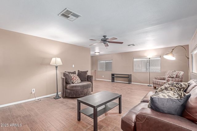 120 N VAL VISTA Drive 113, Mesa, AZ 85213