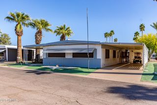 120 N VAL VISTA Drive 113, Mesa, AZ 85213