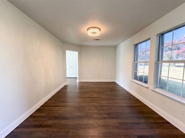 3940 Victory Court, Midlothian, TX 76065