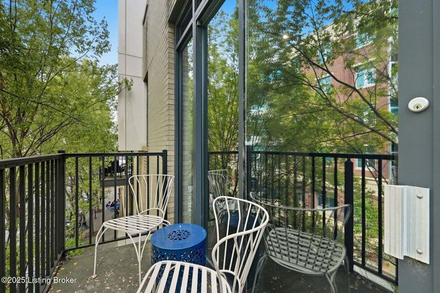 400 E Main St 308, Louisville, KY 40202