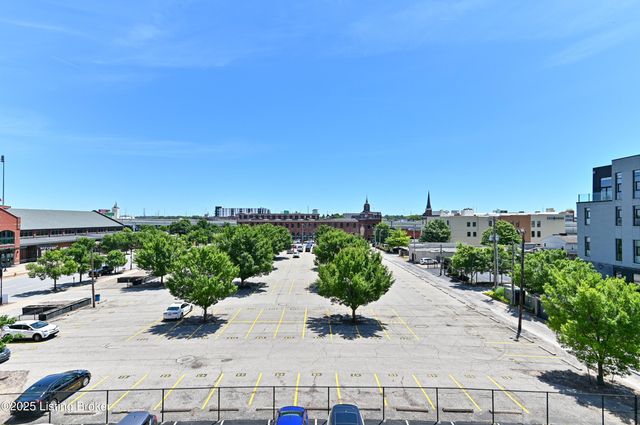 400 E Main St 308, Louisville, KY 40202