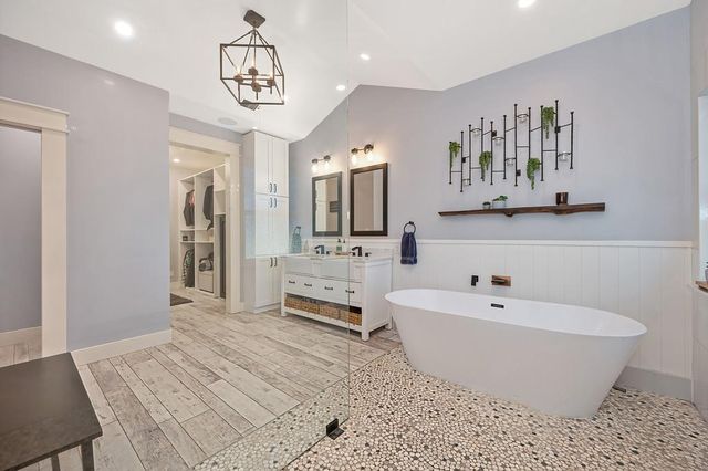 8650 E Highway 12, Lodi, CA 95240