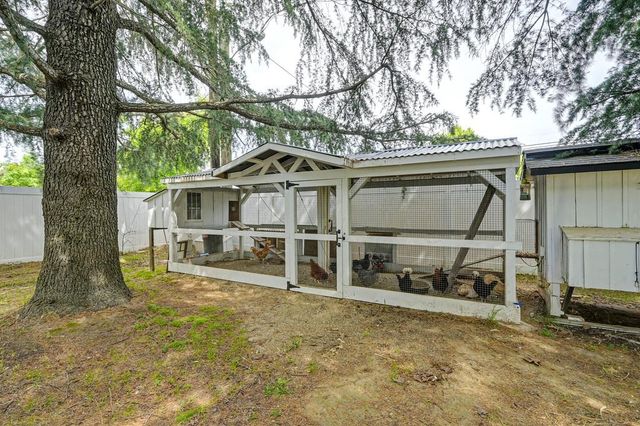 8650 E Highway 12, Lodi, CA 95240
