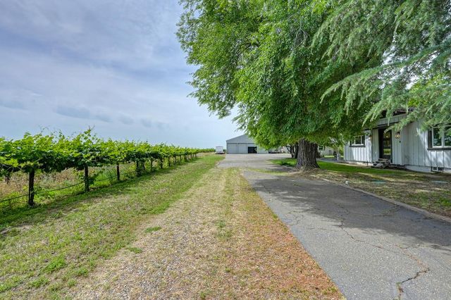 8650 E Highway 12, Lodi, CA 95240