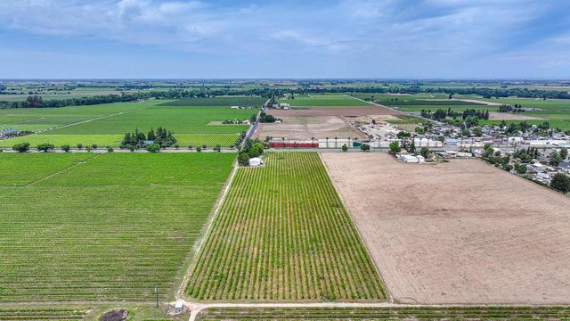 8650 E Highway 12, Lodi, CA 95240