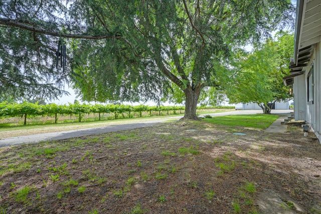 8650 E Highway 12, Lodi, CA 95240