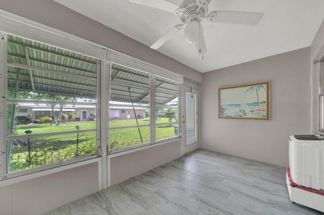 185 High Point Terrace E B, Delray Beach, FL 33445