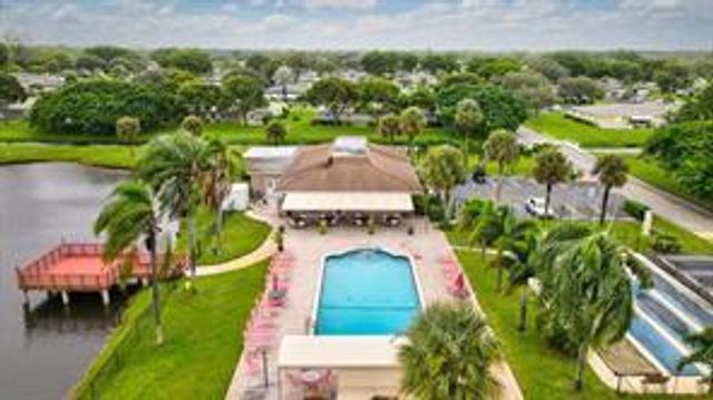 185 High Point Terrace E B, Delray Beach, FL 33445