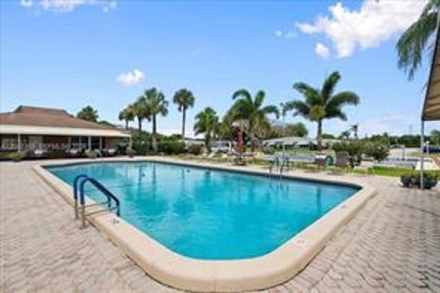 185 High Point Terrace E B, Delray Beach, FL 33445