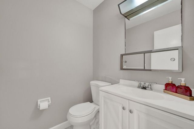 185 High Point Terrace E B, Delray Beach, FL 33445