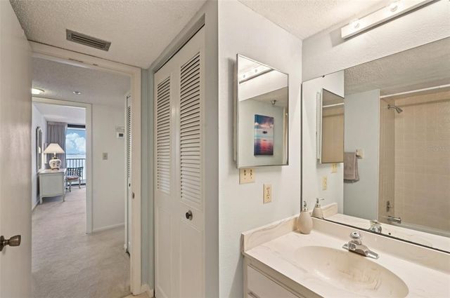 11 SUNSET DRIVE 502, Sarasota, FL 34236