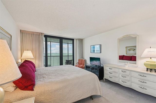 11 SUNSET DRIVE 502, Sarasota, FL 34236
