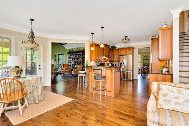 713 Shearer Cove Road, Chattanooga, TN 37405