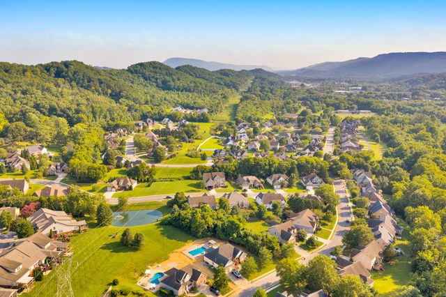 713 Shearer Cove Road, Chattanooga, TN 37405