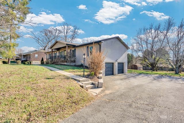 1868 Herbert Garrett Rd, Cookeville, TN 38506